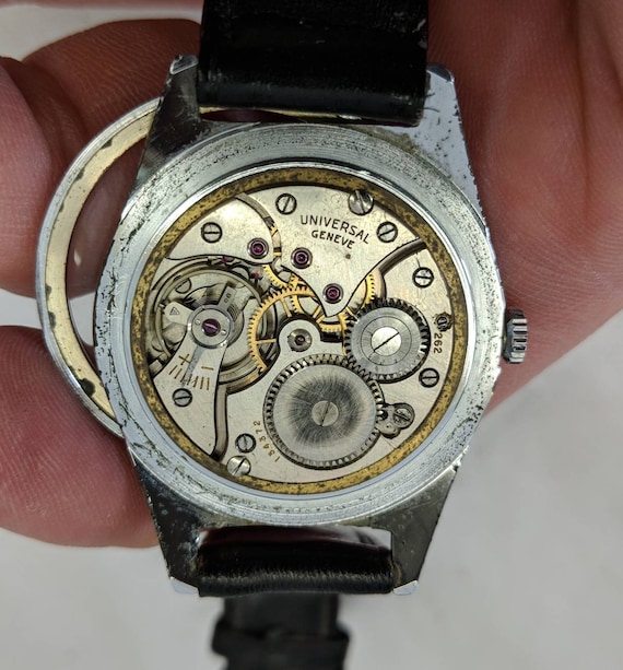 Universal Genève Altesse cal 42 | vintage two hands