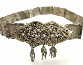 Early 19th Century Islamic Turkish Ottoman Empire Ethnic Silver Paneled Belt and Buckle with Keyhole Clap