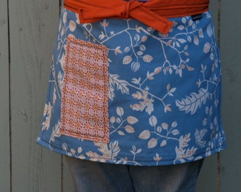 Apron Complementary colors, blue, orange, large pocket, heavy canvas fabric
