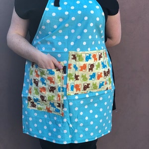 Cute cats frolic on turquoise polka dot full apron, four pockets, medium to plus size, heavy cotton image 1