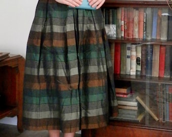 1950 Metallic Taffeta Skirt