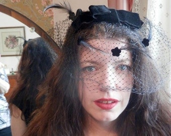 1950/1960 Black Velvet Fascinator