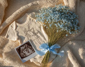Minimal Baby Boy Reveal Digital Template: Bearbeitbar mit Canva, Schwangerschaftsankündigung, für Social Media Reveal, einfach