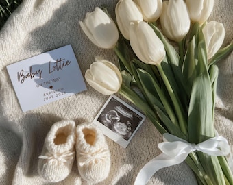 Minimal Pregnancy Baby Reveal Digital Template : Editable Canva, Minimalist Neutral Baby Pregnancy Announcement Flower