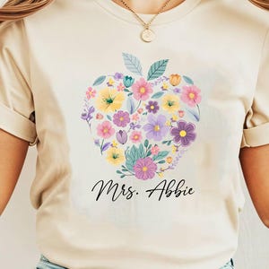 Personalized Teacher Shirt Gift for Teacher Appreciation, Custom Teacher Apple Shirt, Teacher Team Shirt Teacher Gift, Cute Teacher Tshirt