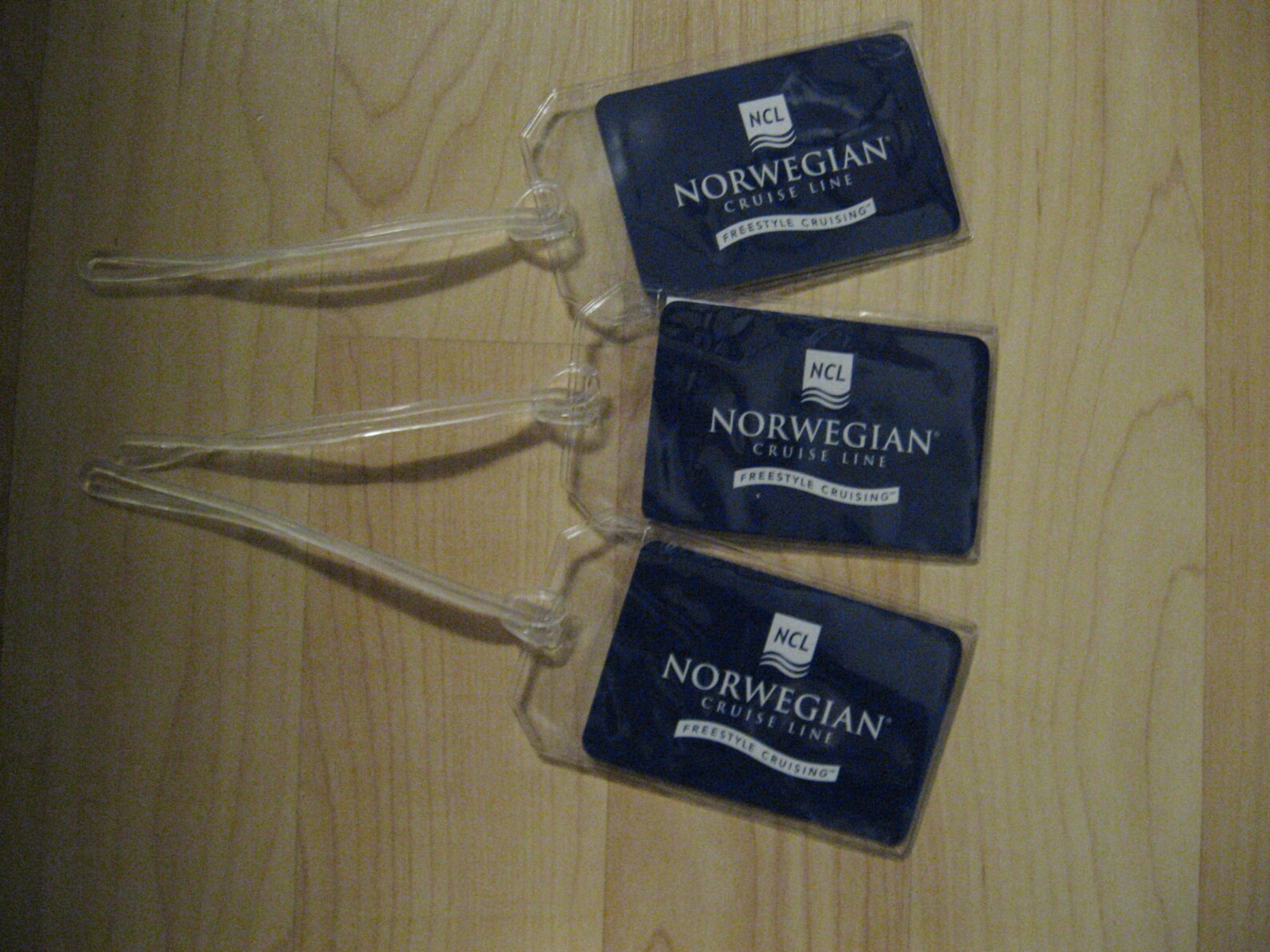 norwegian cruise line luggage tags