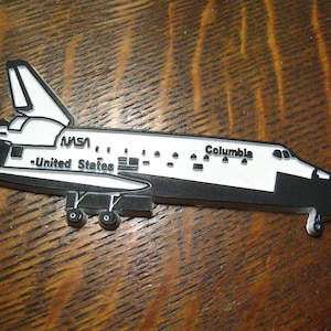 Space Shuttle Columbia Spacecraft Vintage Magnet