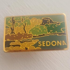 Sedona AZ Vintage Lapel Pin Tie Tack Brooch - Southwest Arizona City Souvenir
