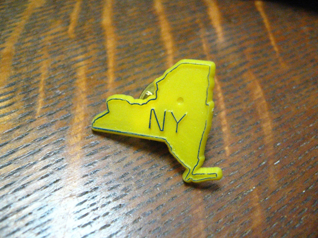New York State Map Vintage Lapel Pin - Etsy