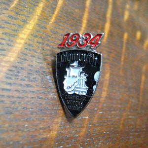 Chrysler Plymouth Auto Vintage Retro Logo Lapel Pin Tie Tack