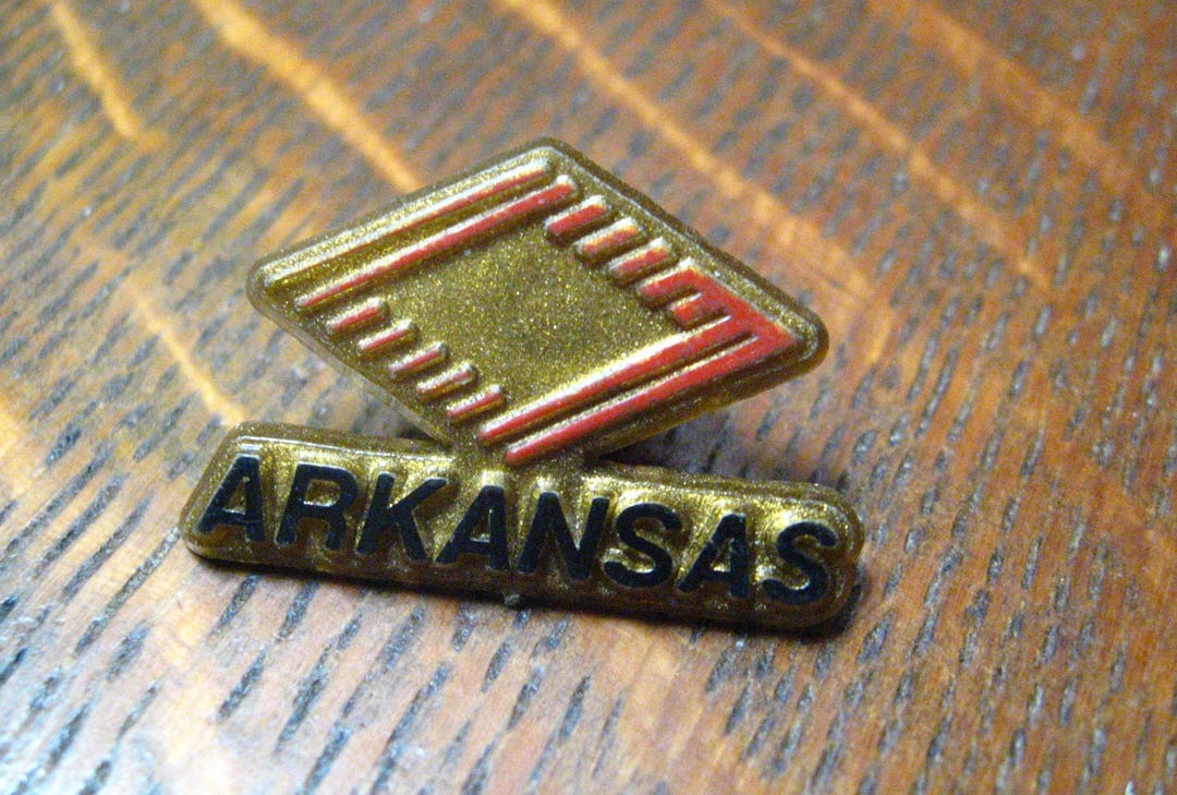 Arkansas AR USA Vintage Logo Lapel Pin - Etsy
