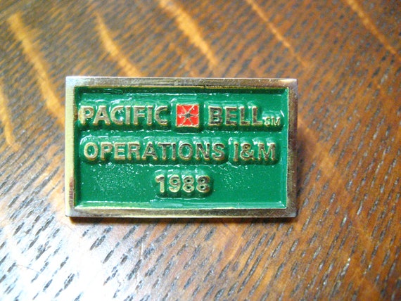 Pacific Bell Telephone Vintage 1988 Lapel Pin - image 1