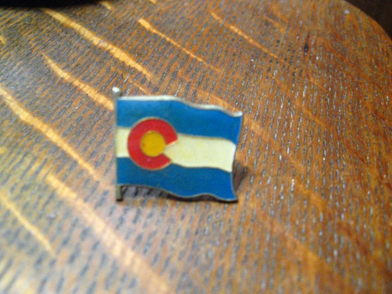 Colorado USA Vintage State Flag Lapel Pin - image 3