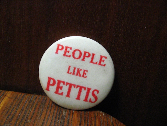 Jerry Pettis Vintage 1960's Campaign Lapel Pin - image 1