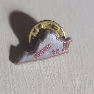 Virginia Commonwealth State Vintage 1988 Lapel Pin - Old Dominion Map Small Pin