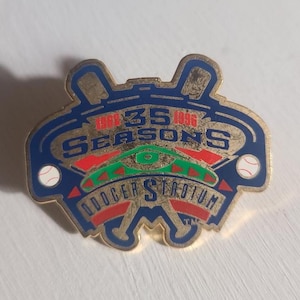 Los Angeles Dodgers Stadium Vintage 1996 Lapel Pin - California Baseball 35 Yrs