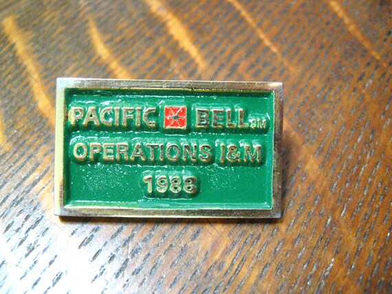 Pacific Bell Telephone Vintage 1988 Lapel Pin - image 2