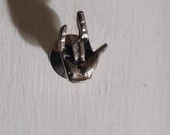 ASL I Love You Vintage Lapel Pin Tie Tack Brooch - American Sign Language Badge