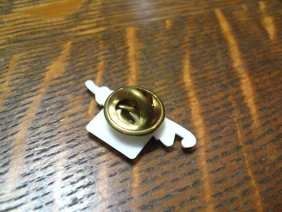 Tennessee AEC Lapel Pin View 4