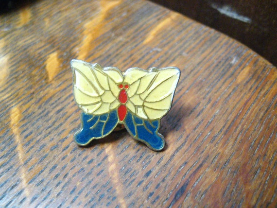 Butterfly Mariposa Winged Insect Vintage Lapel Pin - image 3