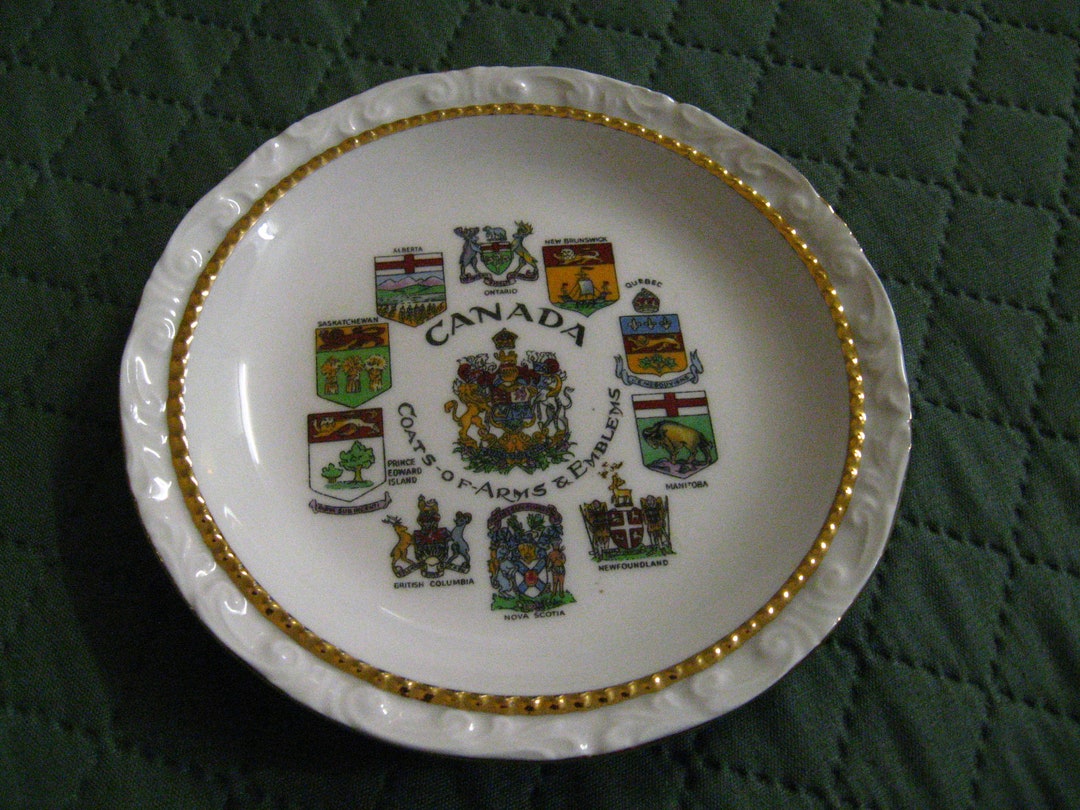 Canadian Style Emblems Canada Coats of Arms & Emblems Vintage Ashtray - Etsy