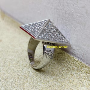 Pyramid Ring, 925 sterling silver with VVS moissanite diamond