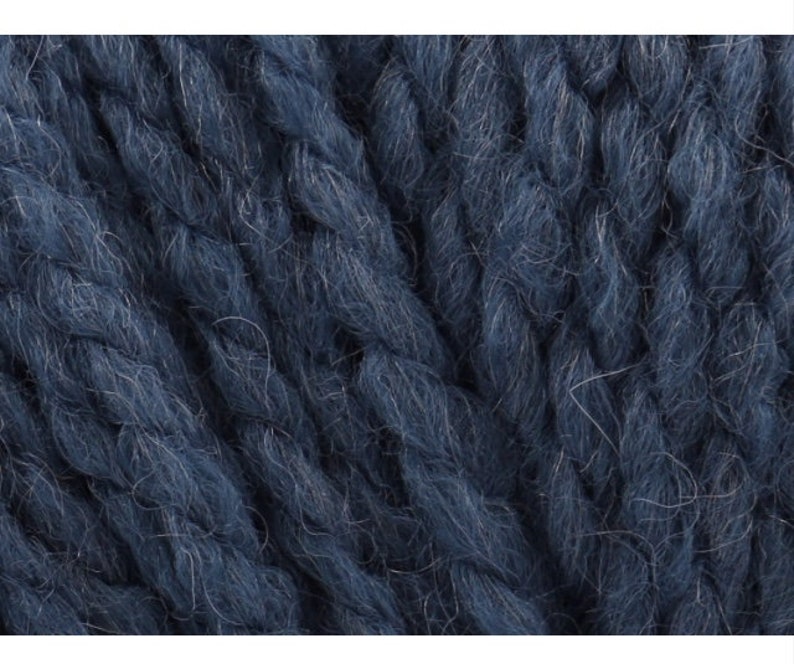 Chunky Cowl knitting kit , Textual chevron snood, DIY kit , beginner knit kit , instructions chunky knit yarn , easy knit kit , knit gift Indigo