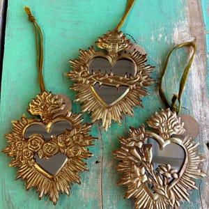 Heilige Familie Herz Spiegel Ornament: Wandbehang aus Eisen mit Samtband