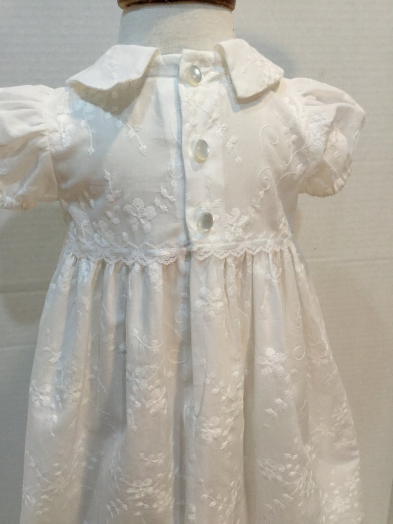 White Embroidered Christening Gown /& Bonnet