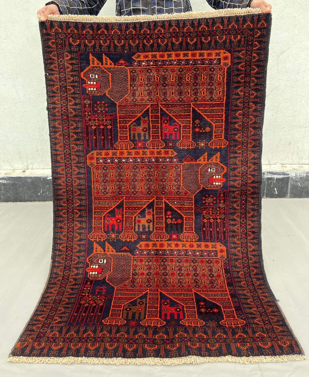 Stylized Rug Texture Handmade 3x5 FT Pictorial Vintage Rug Unique Stylized Animal Motifs in ...