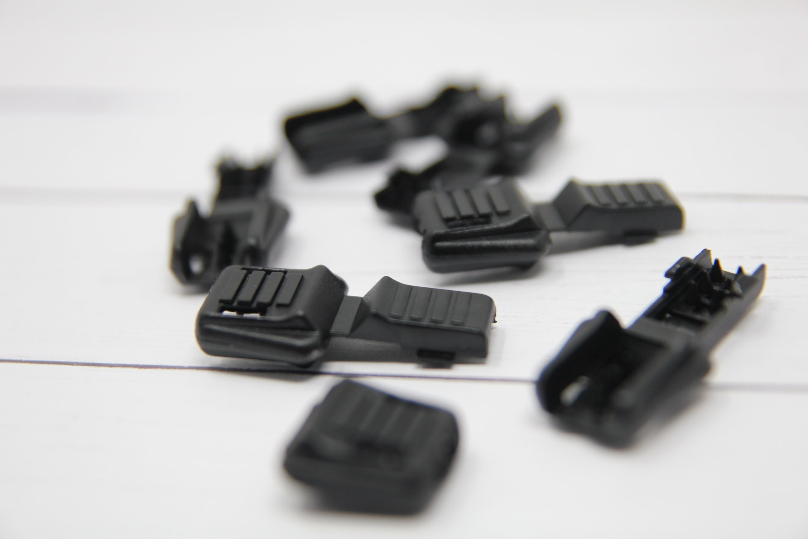  Premium Nylon Zipper Pulls Cord Rope End Paracord Zipper Pull  Ends for Layyard,DIY Replacement Zipper Fixer (Black, 20 PCS)