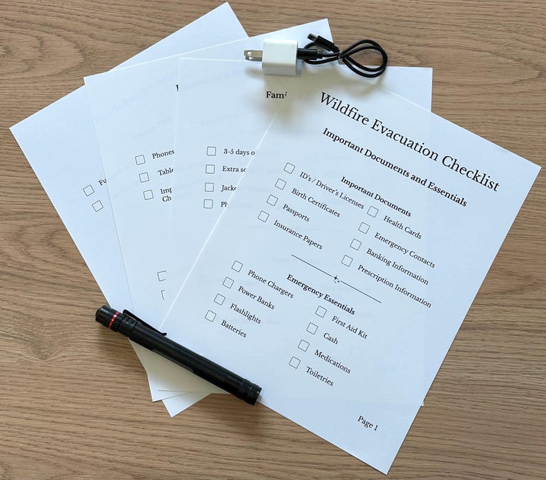Flashlight Checklist Wildfire Evacuation Checklist - Etsy