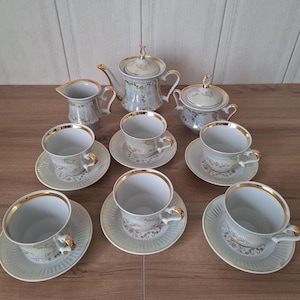 Vintage 6-Person USSR/Soviet Tea Set – Baranovka, Gold Trim