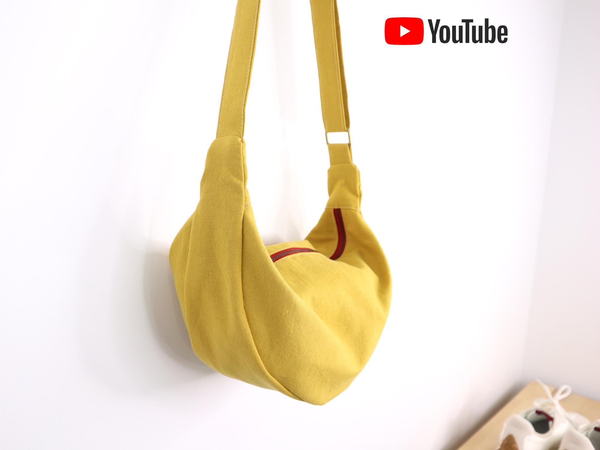 Half Moon Bag With 2 Size Pattens (small / Medium). PATTERN