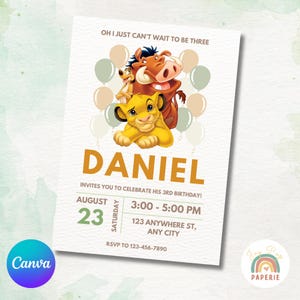 Puede incluir: Una invitación de cumpleaños con Simba, Timón y Pumba de El Rey León. La invitación dice "¡Daniel te invita a celebrar su 3er cumpleaños!" con la fecha, hora y lugar. El diseño incluye globos y el logo de Canva.