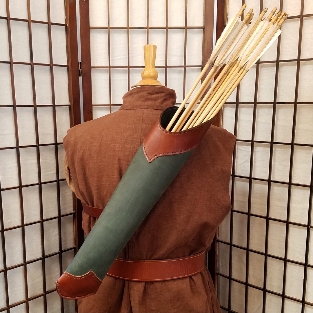Elven Back Quiver - Right or Left Handed - Hand-made Leather - for