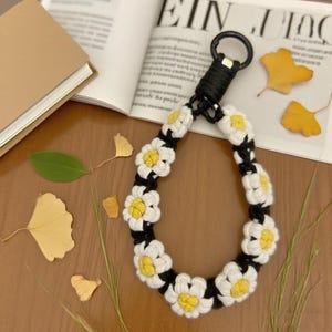 GDragon Inspired Crochet Daisy Keychain, GDragon Daisy illustration keychain charm, kpop style Inspired Phone charm,