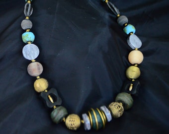 Jungle Green single stranded Elegant African necklace,Green chunky African Beaded necklace