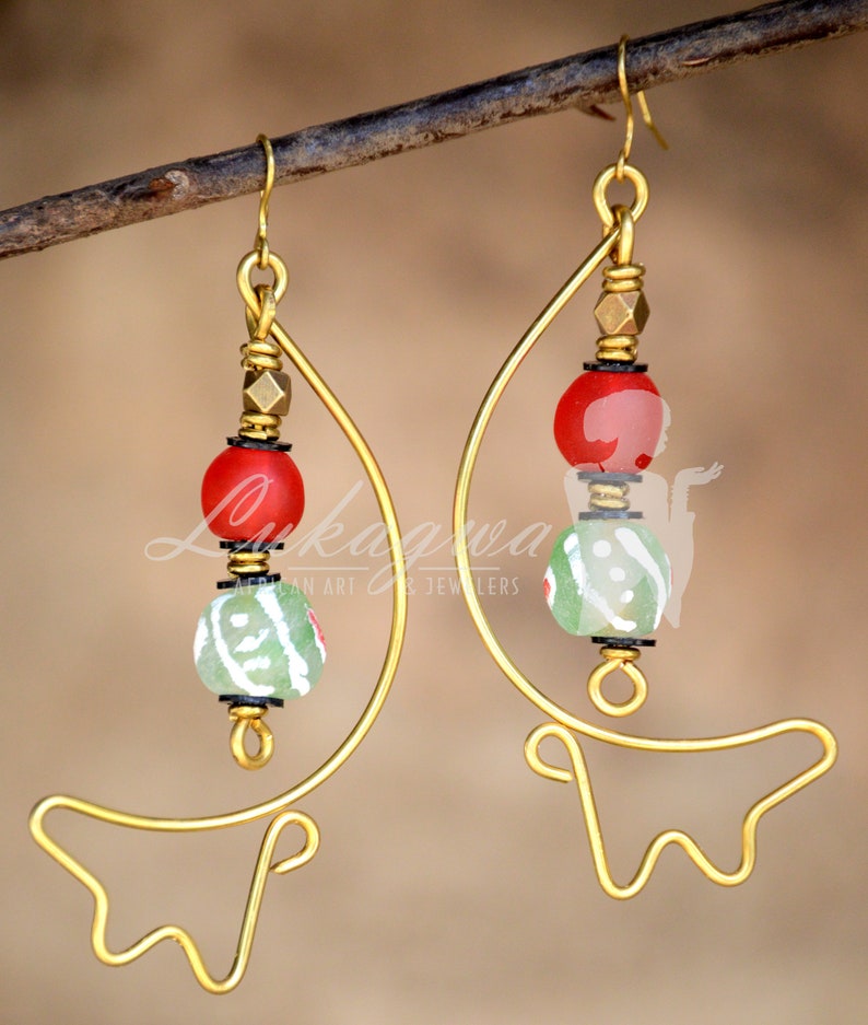 Red and Green beaded drop earrings,AFrocentric Red drop earrings,African Green drop earrings image 1