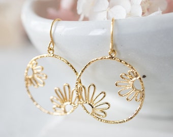 Gold Floral Hoop Earrings, Circle Earrings, Daisy Flower Dangle Earrings, Floral Filigree Earrings, Boho Earrings, Gift for girls