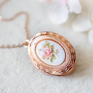 Rose Gold Locket Necklace, Vintage Pink Rose Cameo Locket, Rose Gold Jewelry, Personalized Photo Locket, Gift for Girlfriend, Gift for Her