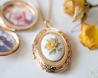Yellow Rose Locket Necklace, Gold Oval Locket with Personalized Photo, Gift for Mom Grandma Girlfriend Daughter Aunt, mother' day Gift