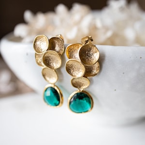 Emerald Green Post Earrings, Art Deco, Gold Circles Earrings, Bubble, May Birthstone, Emerald Wedding Jewelry, Bridal Earrings, Gift for mom