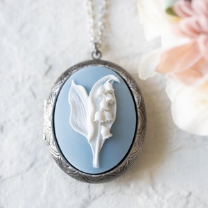 Oval Silver Locket Necklace, Lily of The Valley Necklace, Dusty Blue Powder Blue Flower Cameo Necklace, Mother's Day Gift for Women Mom Wife