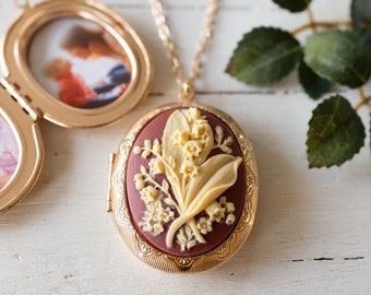 Lily of The Valley Cameo Locket Necklace, Ivory on Brown Cameo Gold Oval Locket Necklace, Personalized Photo Locket, Gift for Mom Wife