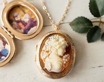 Victorian Lady Cameo Locket Necklace, Large Oval Gold Photo Locket Necklace, Personalized Gift for Women Mom Wife Girlfriend