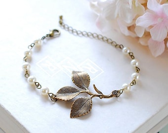 Leaf Bracelet Antiqued Brass Leaf Sprig White Cream Pearls Adjustable Bracelet Woodland Wedding Jewelry Bridal Bracelet Gift for Women