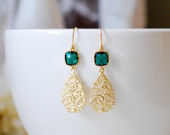 Emerald Green Earrings, Gold Filigree Dangle Earrings, Gold Paisley Earrings, Wedding Jewelry, Bridesmaid Gift, May Birthstone, Gift for her