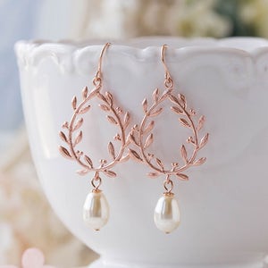 Rose Gold Bridal Earrings, Bridesmaid Earrings, Rose Gold Wedding Jewelry, Cream White Pearls Leaf Laurel Wreath Earrings, Bridesmaids Gift