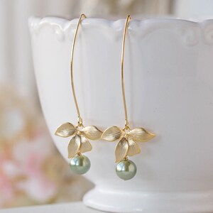 Sage Green Pearl Earrings with Gold Flower, Olivine Sage Green Wedding Bridal Earrings, Gift for Wife Girlfriend Mom daughter sister for her image 3